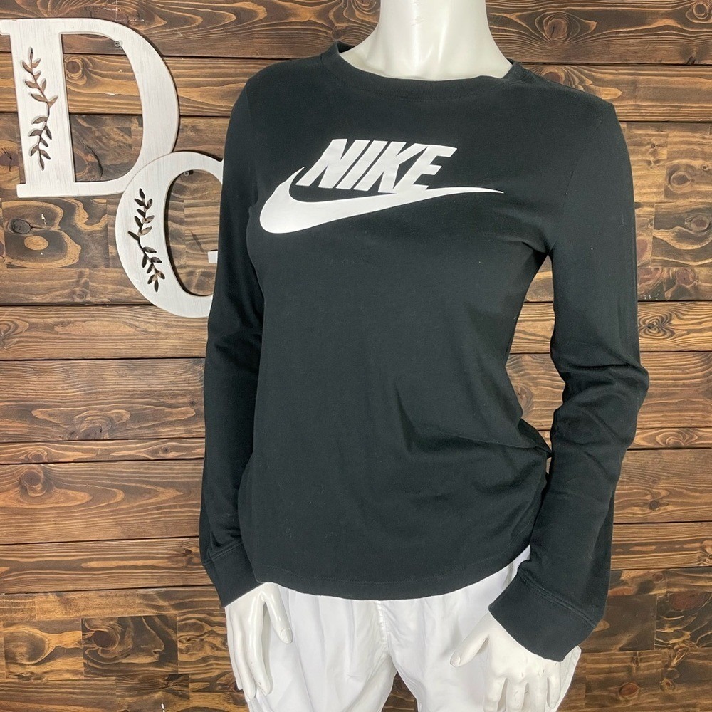 Nike | Black Long Sleeve Top Graphic Swoosh Logo